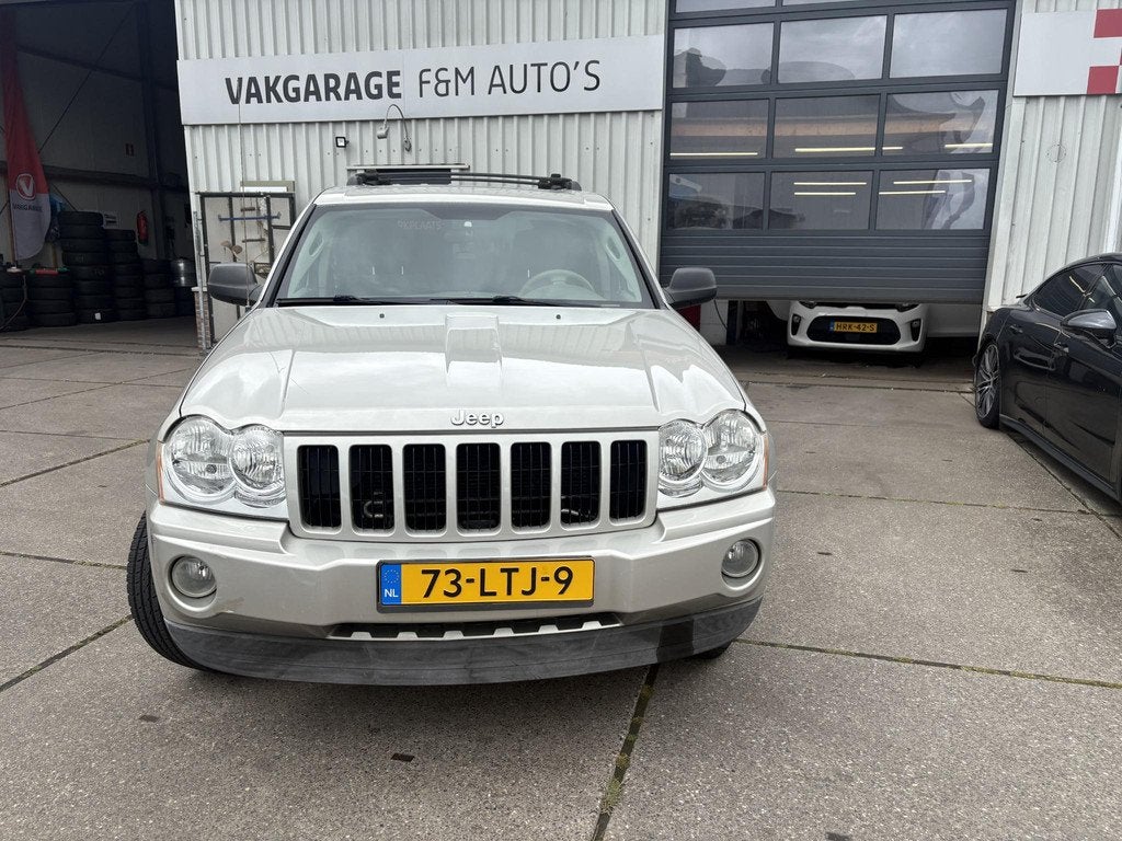Jeep Grand Cherokee 3.7 V6 Laredo, Auto's, Jeep, Automaat, Stof, Gebruikt, 201 pk