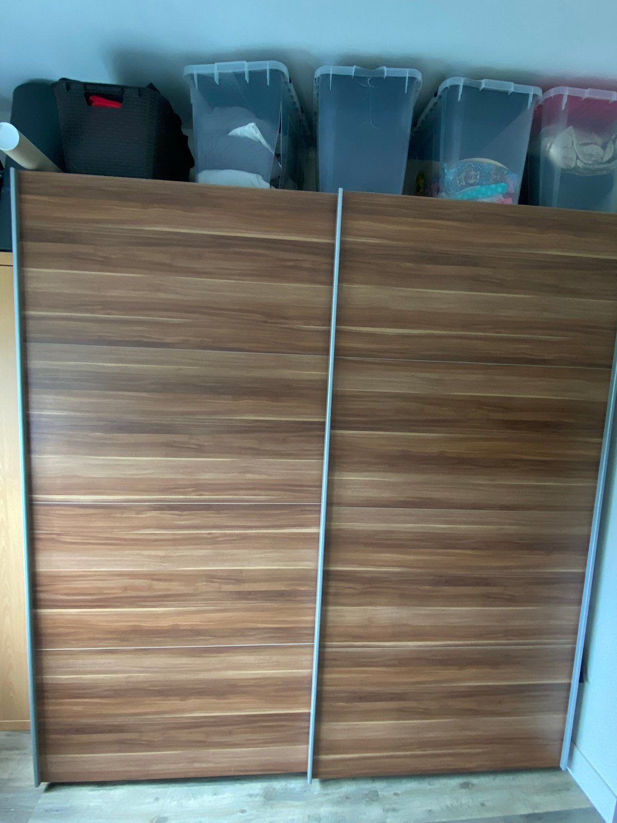 Mooie kledingkast met 2 schuifdeuren., 200 cm of meer, 150 tot 200 cm, Ophalen of Verzenden, Zo goed als nieuw