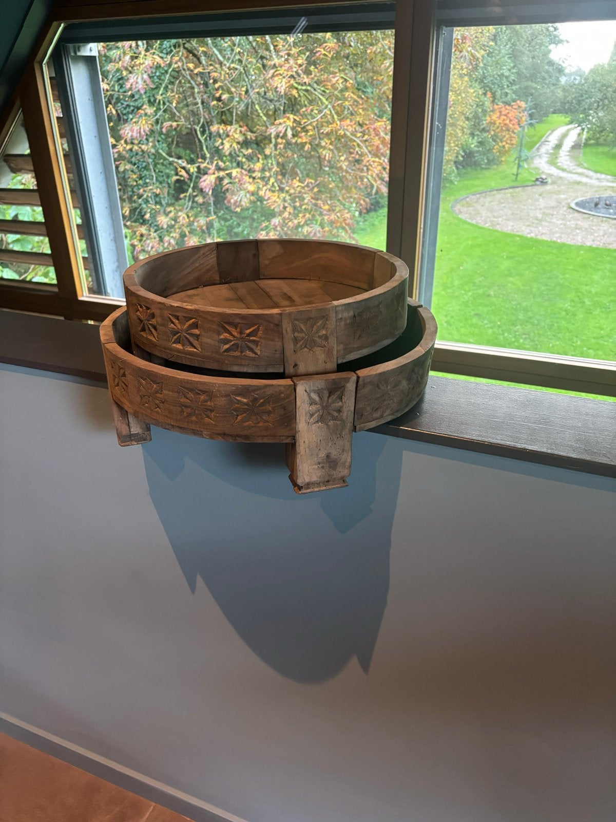 Set van 2 Teakhouten Schalen - Rond, 40/50cm, Ophalen, Gebruikt, Schaal, Rond
