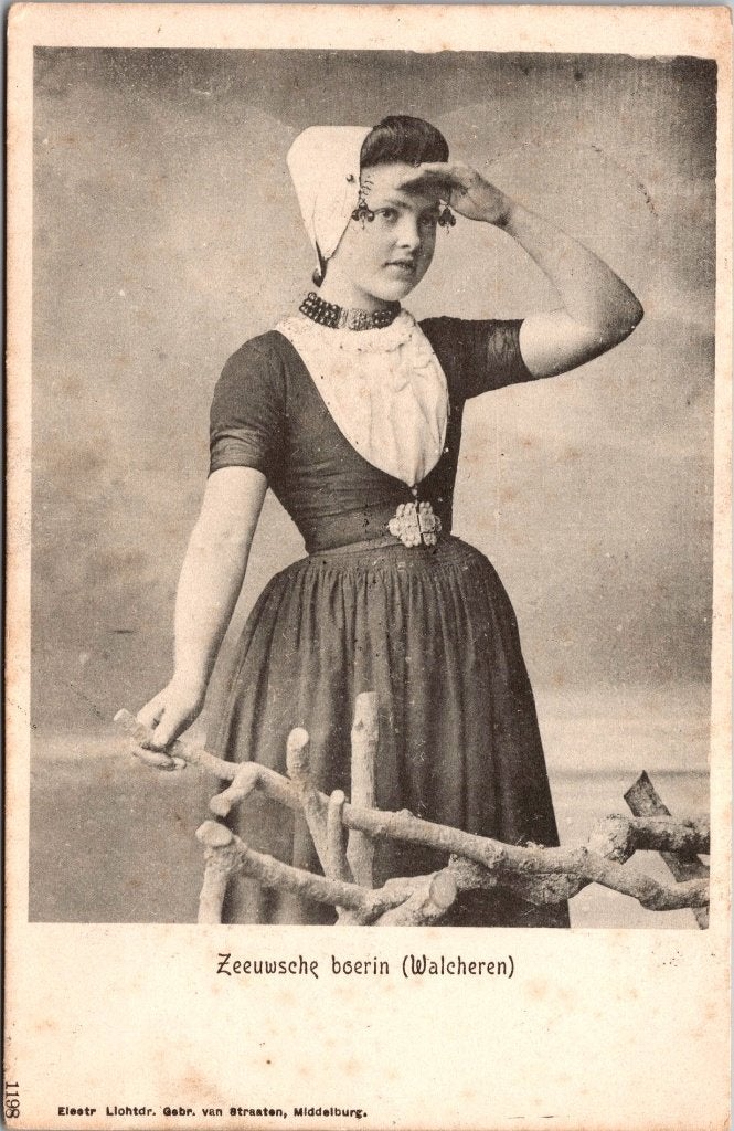 Zeeland -  12 antieke ansichtkaarten Klederdracht I, Verzenden, Voor 1920, Gelopen, Zeeland