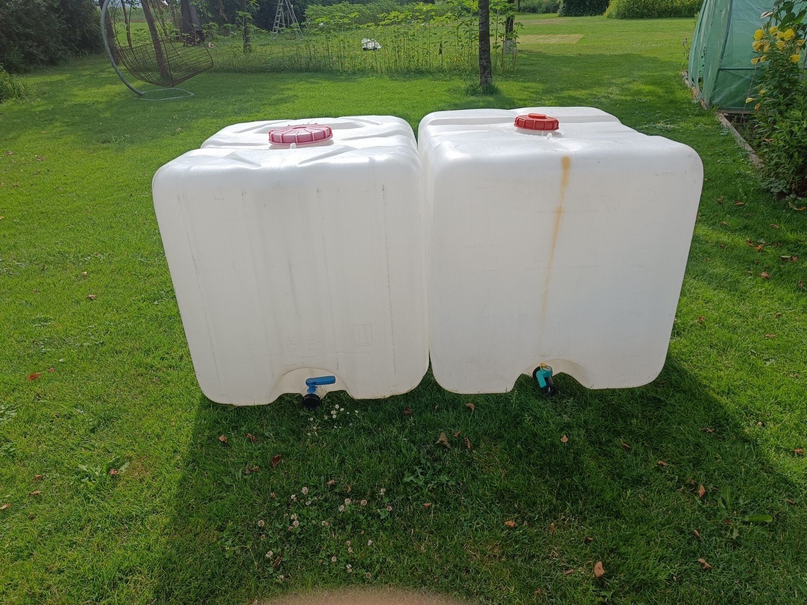 Twee ICB tanks 1000 liter, 150 liter of meer, Ophalen