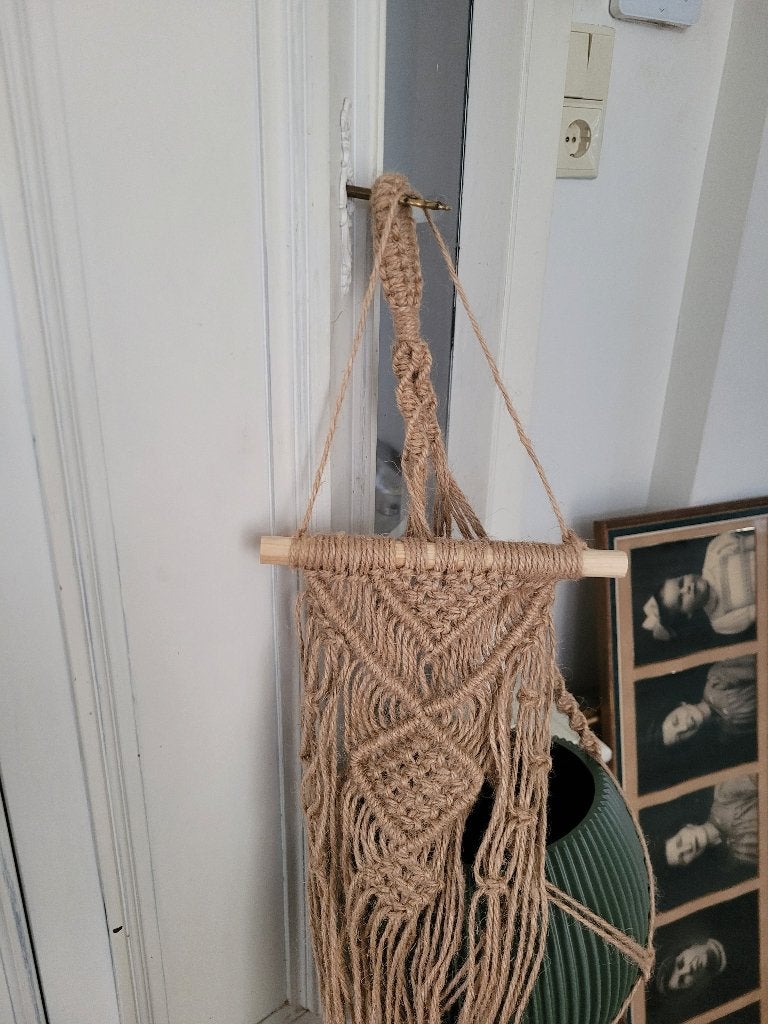 Nieuwe macrame plantenhanger foto 1 t/m 3, Heikant 21 Kaatsheuvel, Belle Vieille Brocante, Nieuw, Ophalen of Verzenden