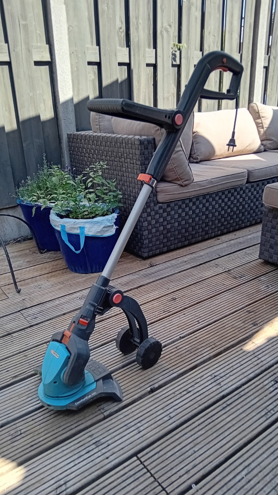 Goedwerkende Gardena  kantenmaaier en Black& Decker heggensc, Tuin en Terras, Ophalen, Gebruikt, Elektrisch