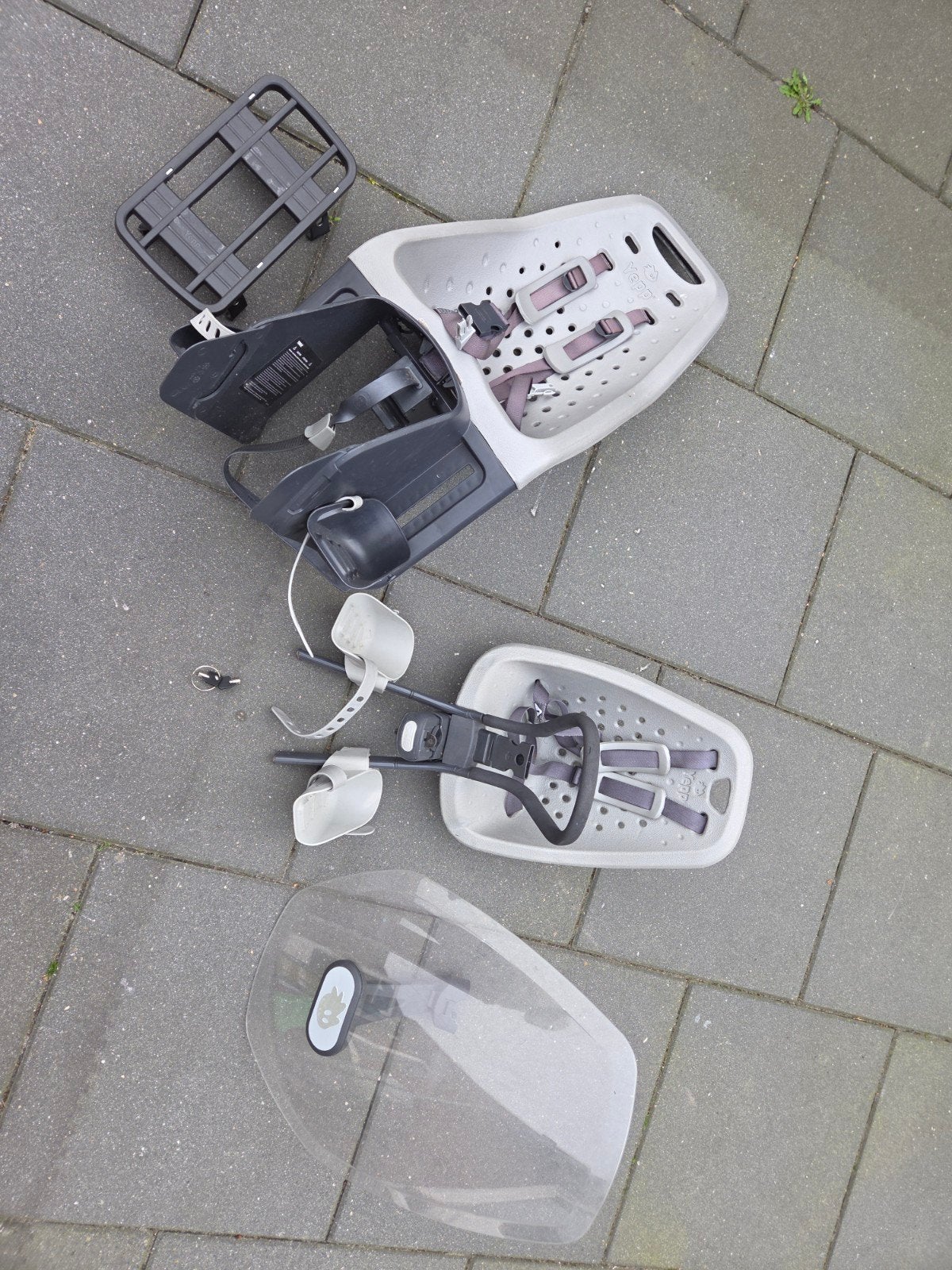 Yepp Lichtgrijs Voor- en Achterzitje incl., Fietsen en Brommers, Ophalen, Gebruikt, Yepp, Voetsteuntjes