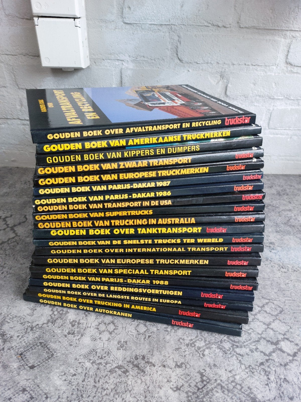 Gouden Boeken Truckstar Collectie - Transport & Trucks, Ophalen of Verzenden, Gelezen, Vrachtwagen