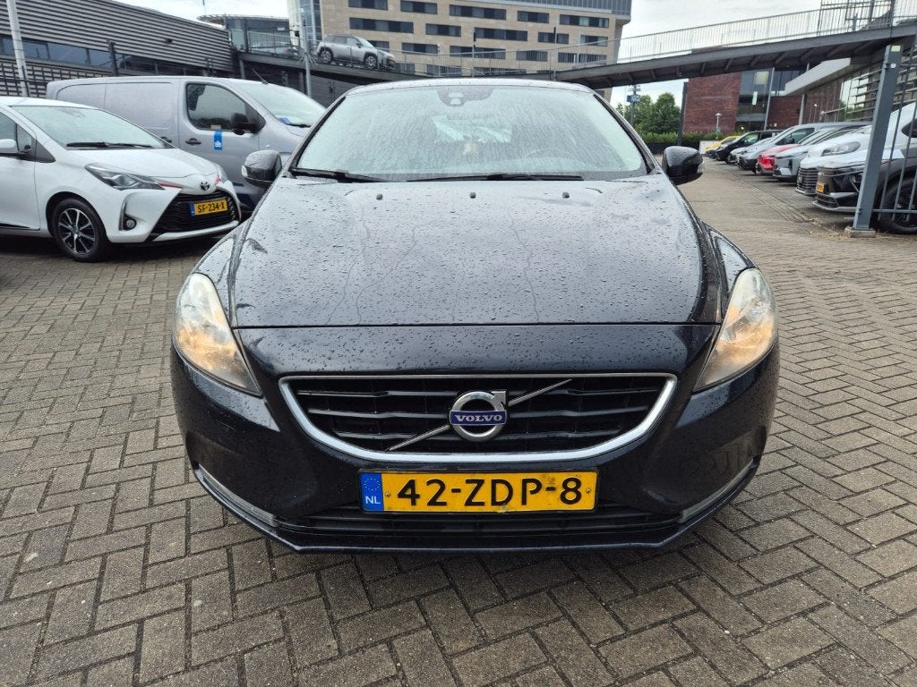 Volvo V40 1.6 D2 115PK 2012 Zwart, Voorwielaandrijving, 28 km/l, 4 cilinders, 1257 kg