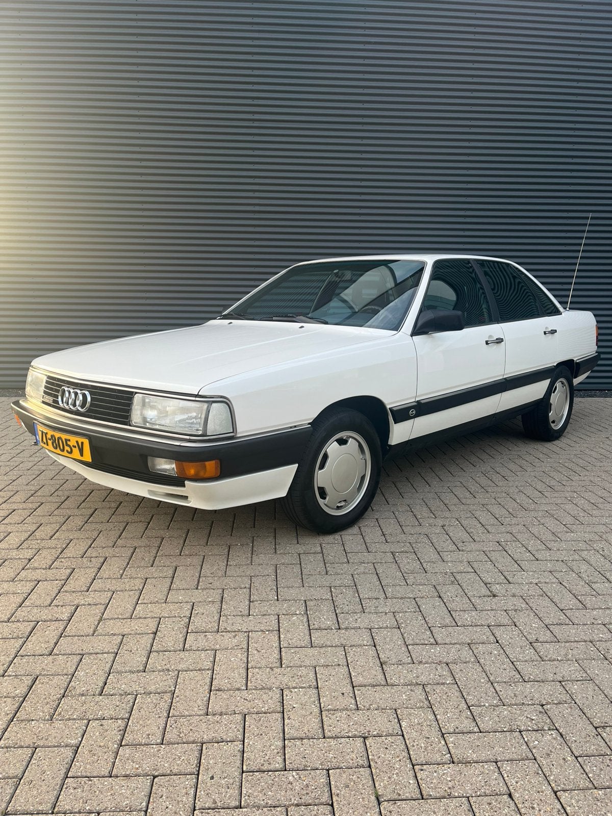 Audi 200 2.2 turbo quattro, 1986, 174.109 km, Auto's, 1429 kg, 680 kg, Wit, Elektrische ramen
