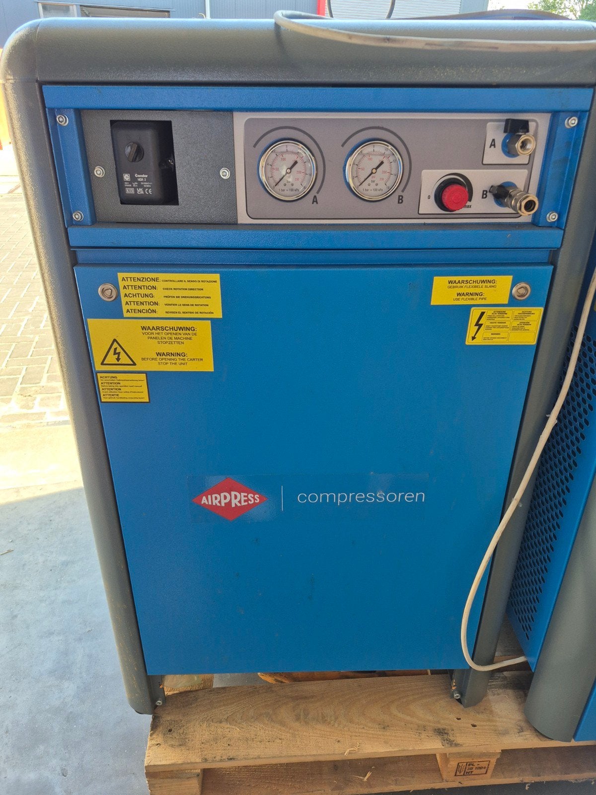 Airpress compressoren - defect of werking onbekend, Ophalen, Gebruikt, 10 bar of meer, 200 tot 400 liter/min