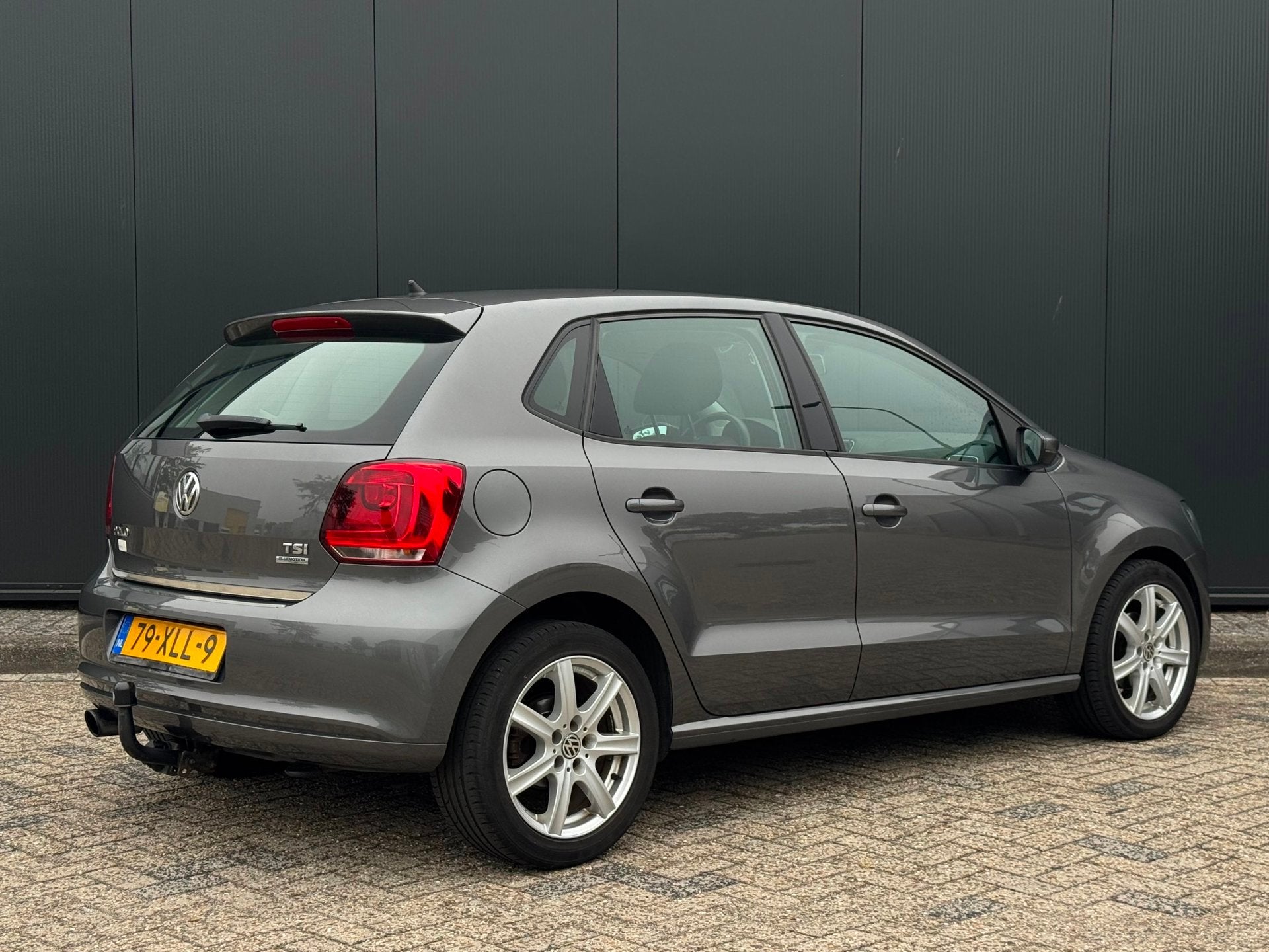 Volkswagen Polo 1.2 TSI BlueMotion | Camera | Apple Carplay, Voorwielaandrijving, Euro 5, Zwart, 4 cilinders