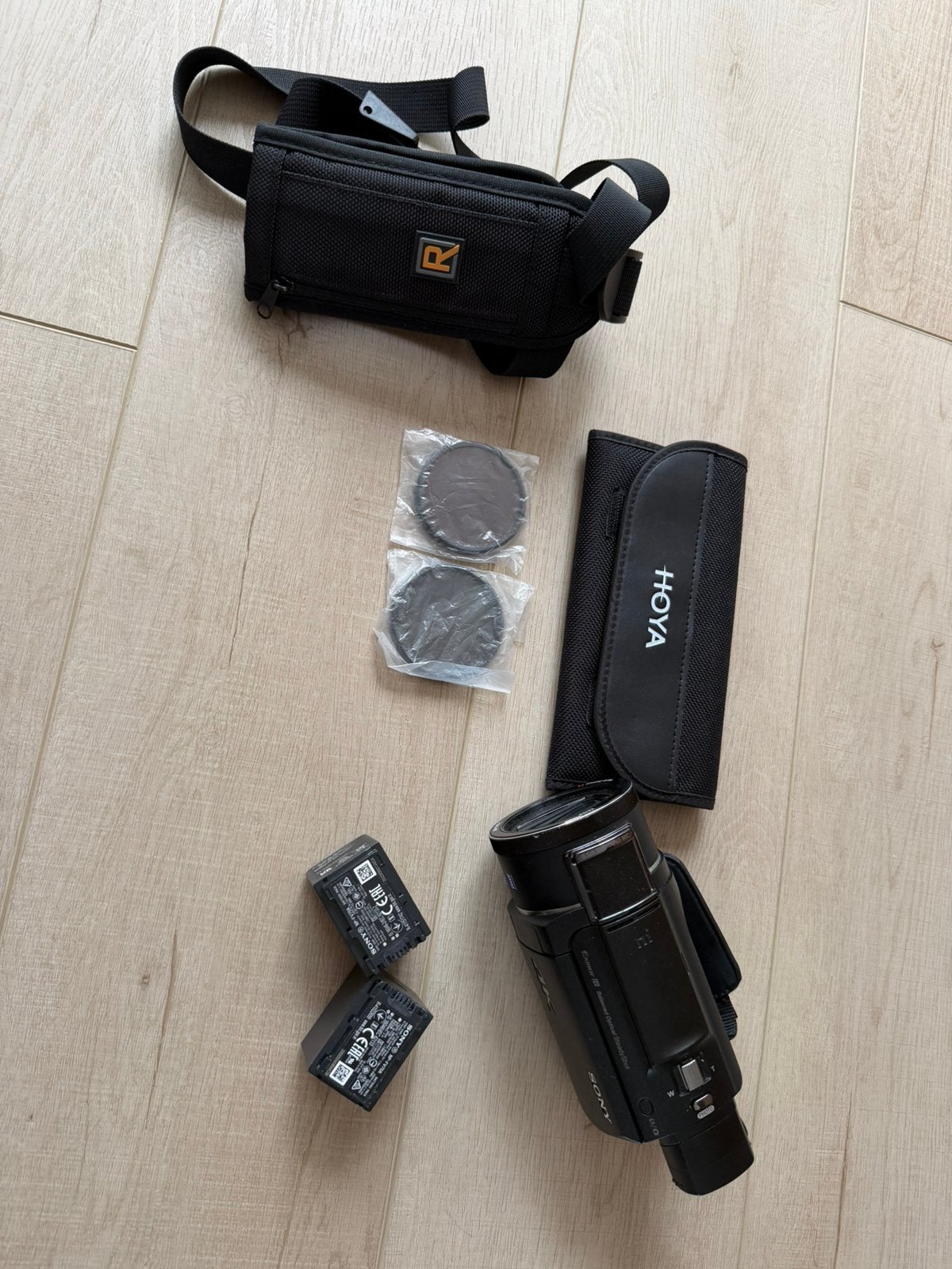 Sony AX53 videocamera met 2x dikke batterijen, Ophalen of Verzenden, Zo goed als nieuw, Sony, 20x of meer