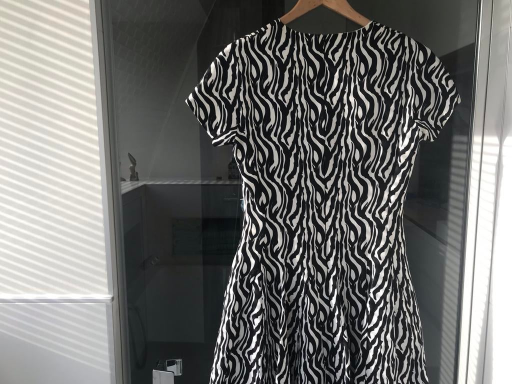 Diverse mooie zo goed als nieuwe jurken van mooie merken, Kleding | Dames, Maat 38/40 (M), Zwart, Ophalen of Verzenden, Zo goed als nieuw