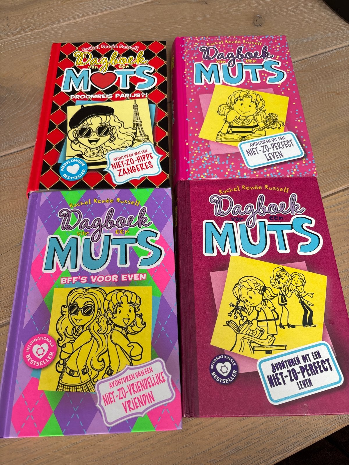 Dagboek van een Muts - 4 boeken set, Boeken, Ophalen of Verzenden, Gelezen, Fictie
