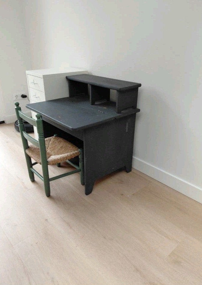 Vintage kinderbureau met opbergruimte gratis, Ophalen, Opbergruimte, Gebruikt, Hout