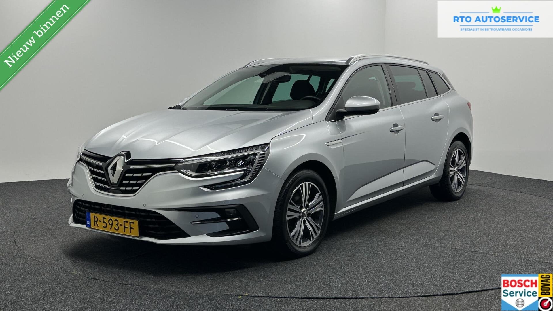 Renault Megane Estate 1.3 TCe Intens NAVI CARPLAY CRUISE LM, Voorwielaandrijving, Gebruikt, Euro 6, 4 cilinders