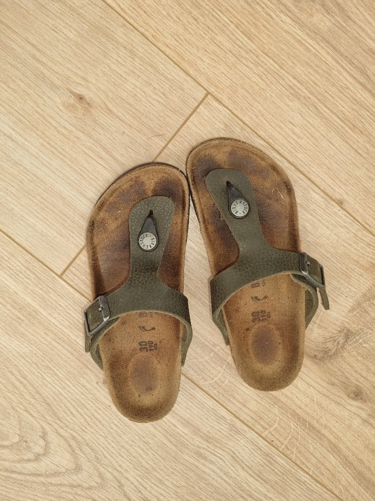 Birkenstock slippers maat 30 - zo goed als nieuw, Jongen of Meisje, Overige typen, Ophalen of Verzenden, Zo goed als nieuw