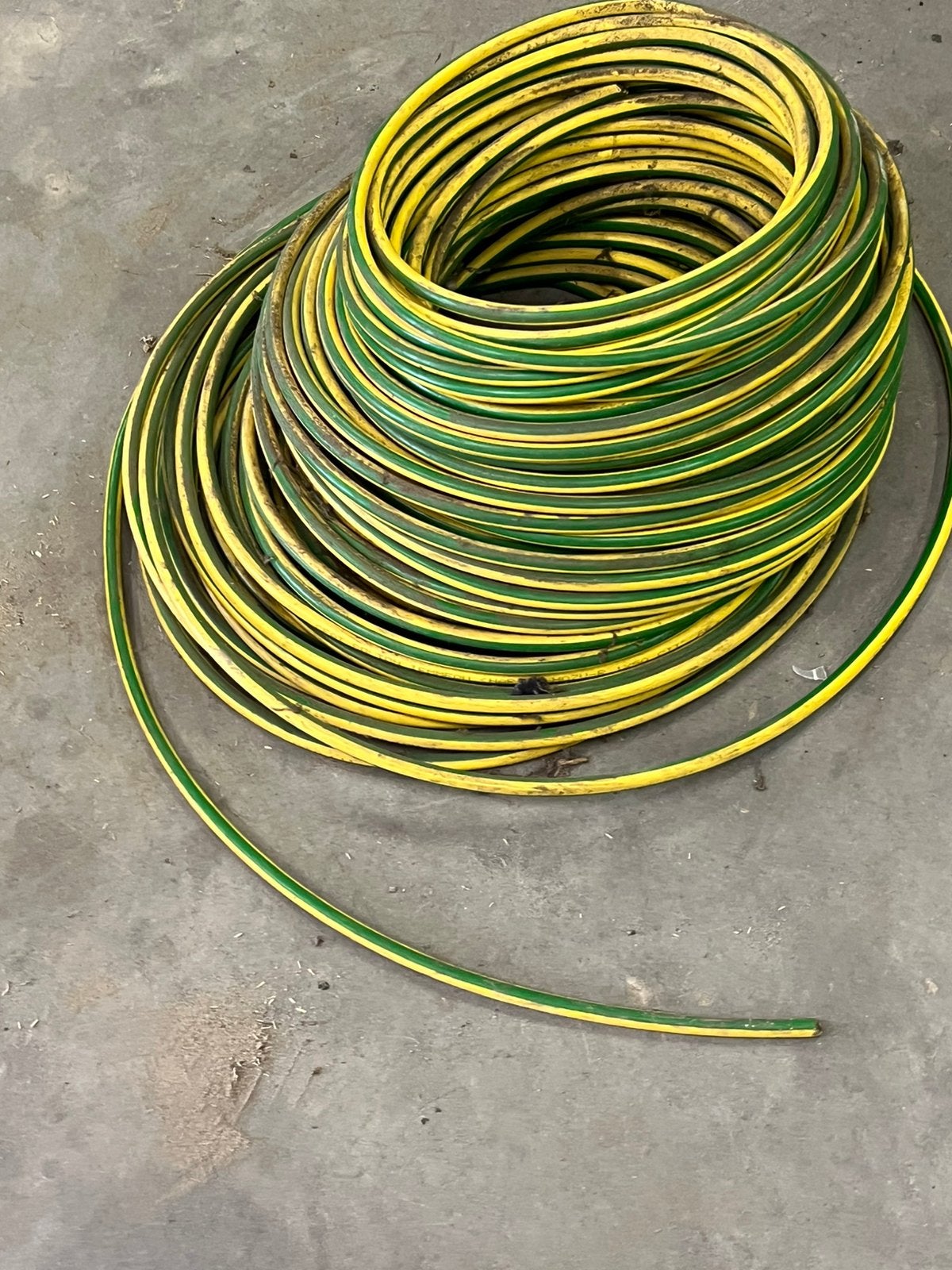 Aardekabel, Ophalen, Zo goed als nieuw, Kabel of Snoer