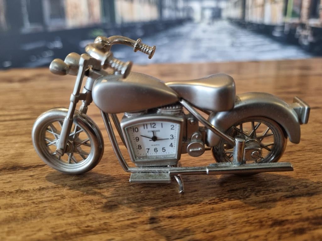 Unieke Motorfiets Klok - Vintage Stijl Tafelklok, Ophalen of Verzenden