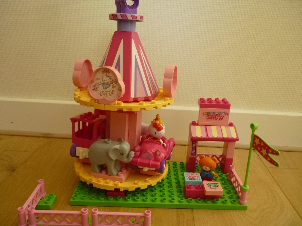Hello Kitty funpark draaimolen Unico, Kinderen en Baby's, Speelgoed | Bouwstenen, Zo goed als nieuw, Overige merken, Ophalen of Verzenden