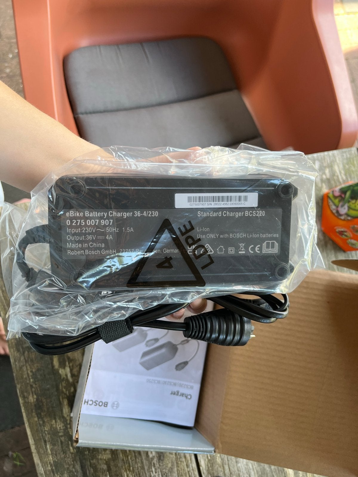 Nieuwe Bosch eBike Acculader 36V-4/230 (BCS220), Ophalen of Verzenden, Nieuw