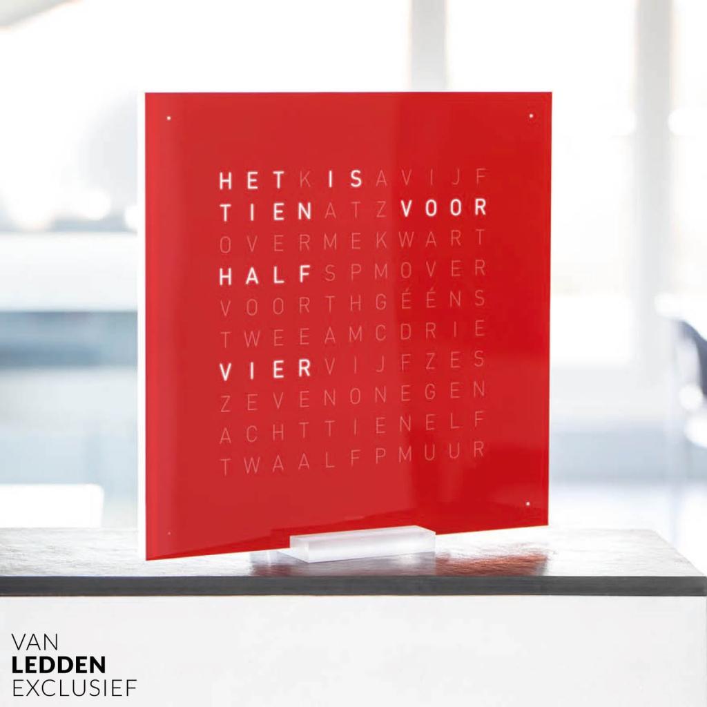 Qlocktwo Earth 13.5 Golden Legend Woordklok Design Klok Goud, Huis en Inrichting, Woonaccessoires | Klokken, Wekker of Tafelklok