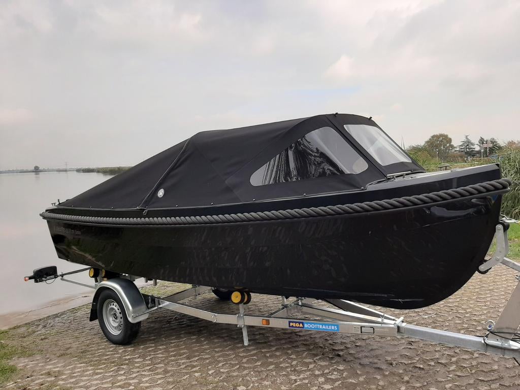 Sloep + trailer, Watersport en Boten, Sloepen, Ophalen, Zo goed als nieuw, Trailer, Buitenboordmotor