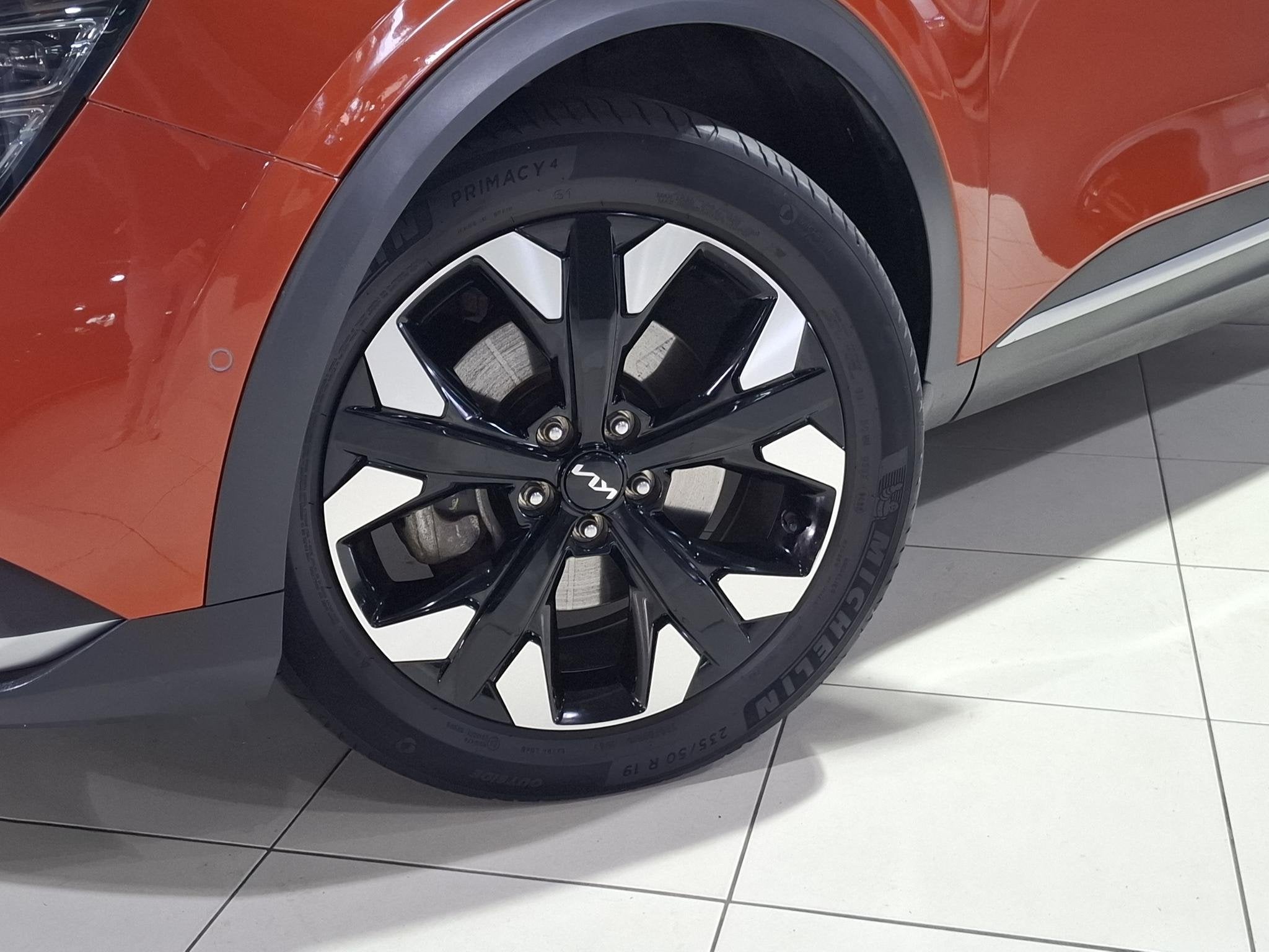 Kia Sportage 1.6 T-GDi Plug-in Hybrid AWD DynamicPlusLine Tr, Auto's, Automaat, 1350 kg, 14 kWh, Gebruikt