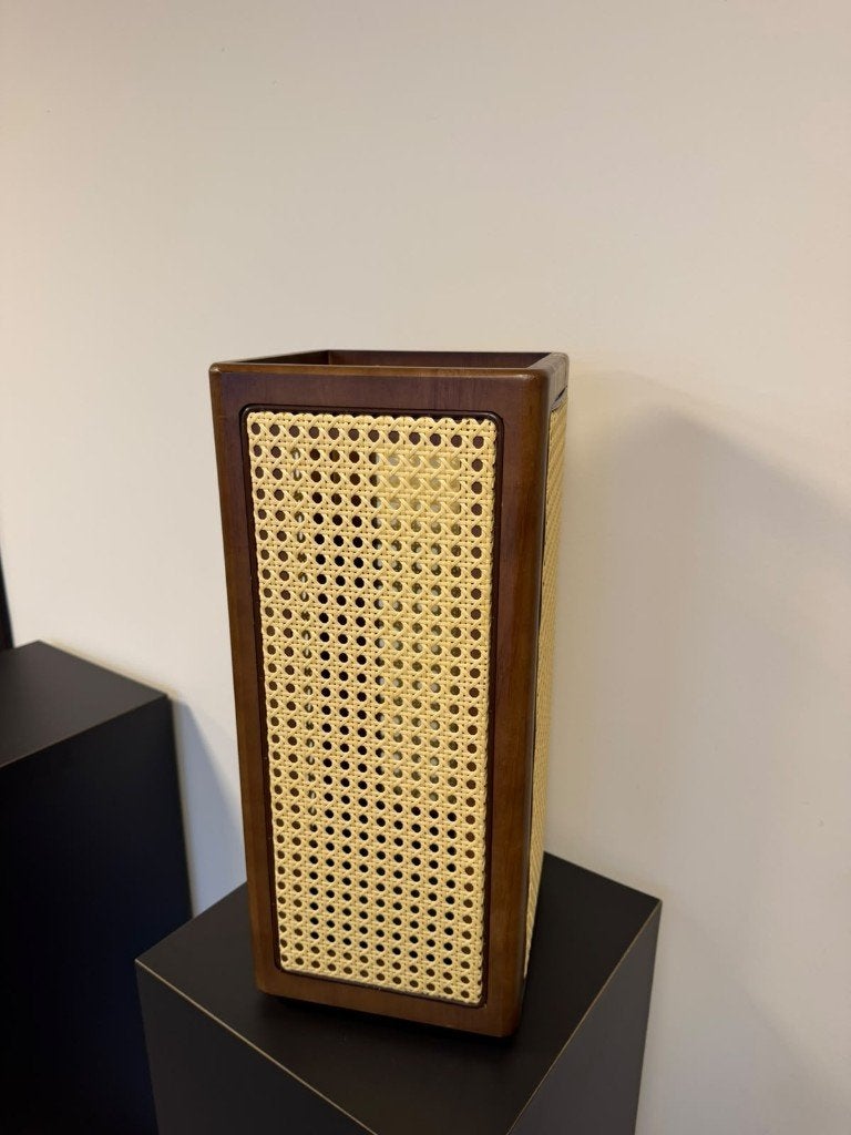 Rotan paraplubak met houten details en haakjes, Ophalen, Nieuw, Hout