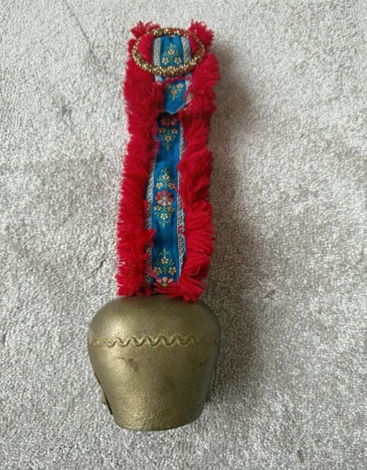 Antieke Zwitserse Koebel met Rood en Blauw Lint, Ophalen of Verzenden