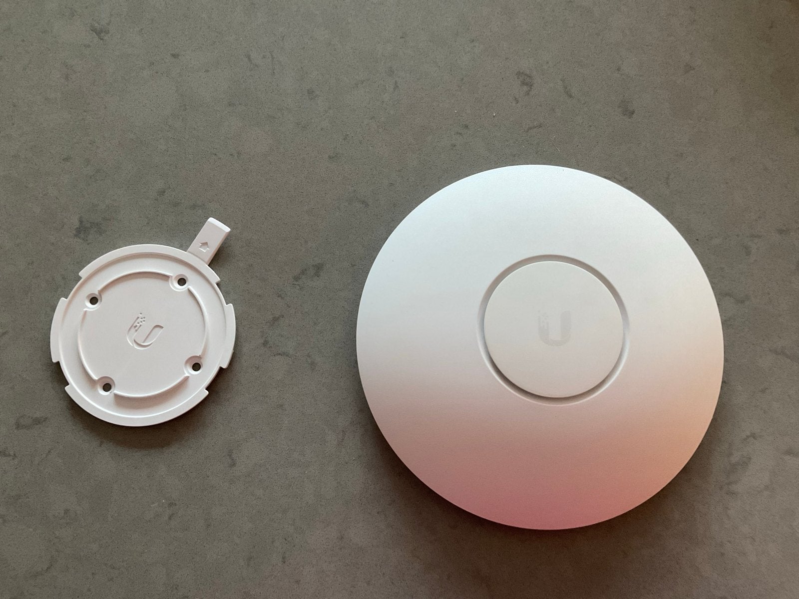 Ubiquiti UniFi AP AC LR Access Point - Zo goed als nieuw, Computers en Software, Accesspoints, Ophalen of Verzenden, Zo goed als nieuw