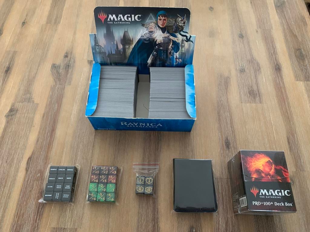 Magic the Gathering bundel, Ophalen of Verzenden, Zo goed als nieuw