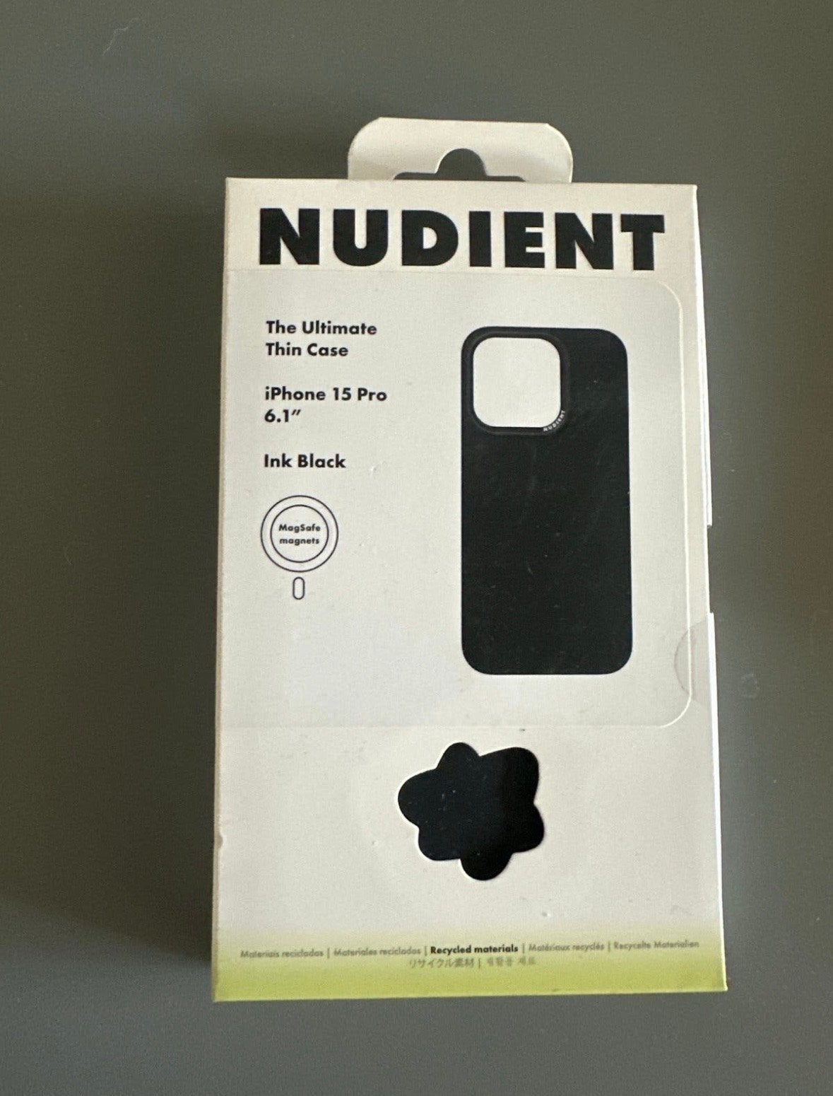 Nudient Thin Case iPhone 15 Pro 6.1" Ink Black MagSafe, Zwart, MagSafe, Overige merken, Nieuw
