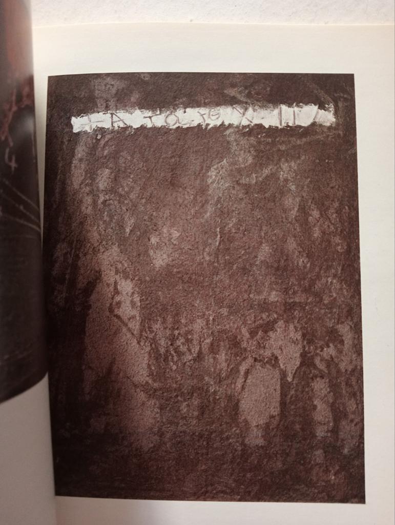 Antoni Tàpies - Stedelijk Museum Amsterdam Catalogus, Ophalen of Verzenden, Gelezen