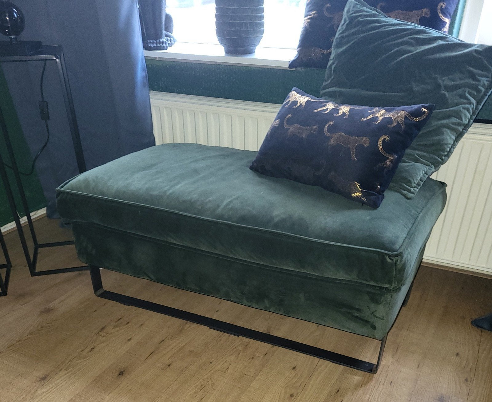 mooie nette grote hocker, Ophalen, Eenpersoons, 75 tot 100 cm, Zo goed als nieuw