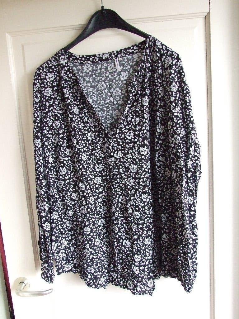 Only Carmakoma zwart wit gebloemde blouse maat 54, Overige kleuren, Maat 46/48 (XL) of groter, Ophalen of Verzenden, Zo goed als nieuw