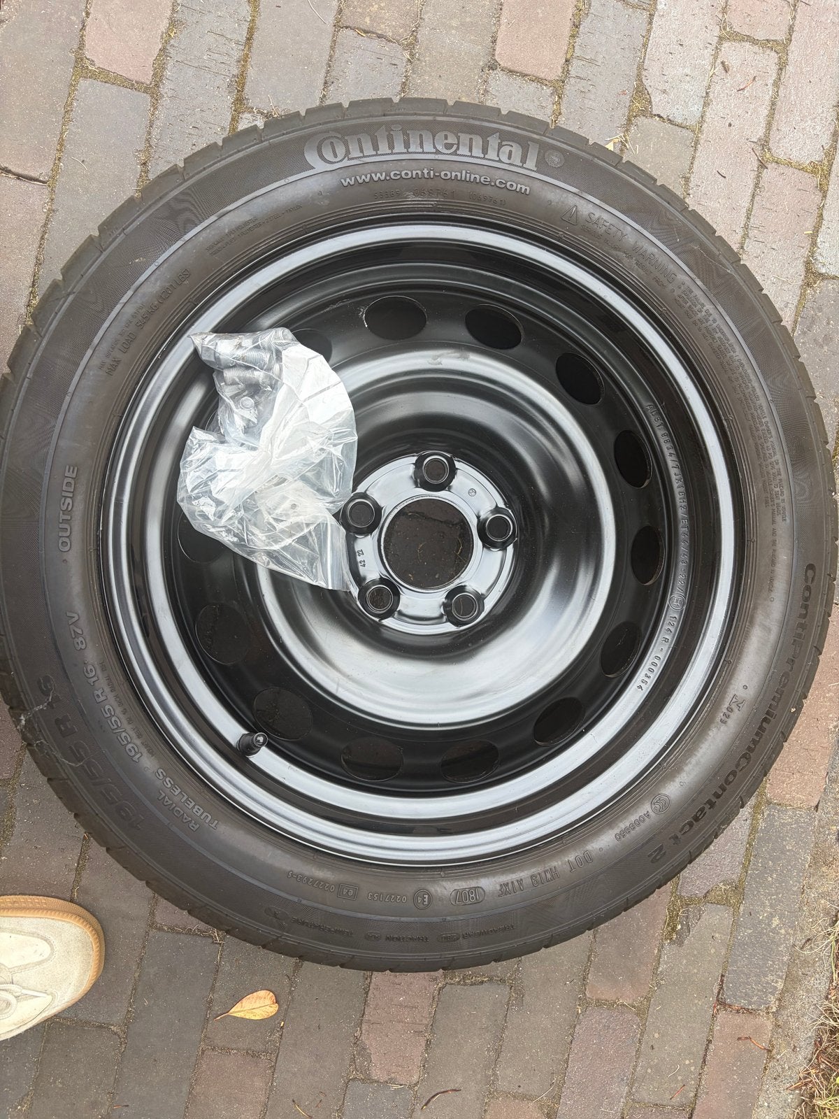 Continental 195/55 R16 87V band op stalen velg, Auto diversen, Ophalen, Nieuw