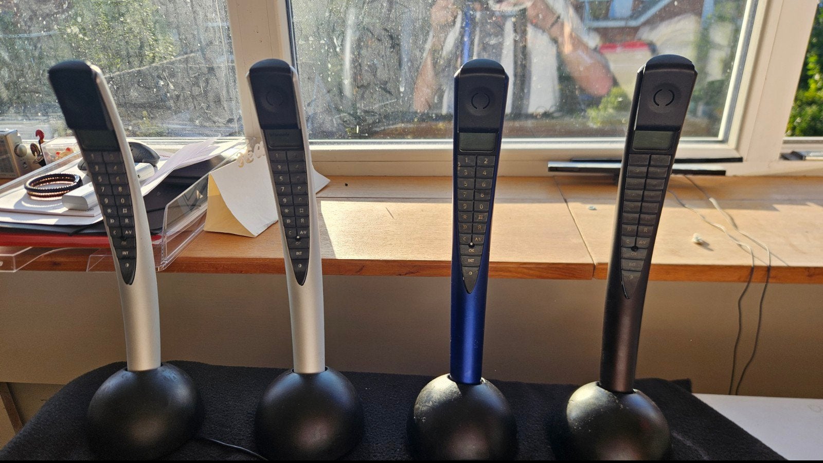 Bang & Olufsen BeoCom 2 (4x) + laders, Ophalen, Gebruikt