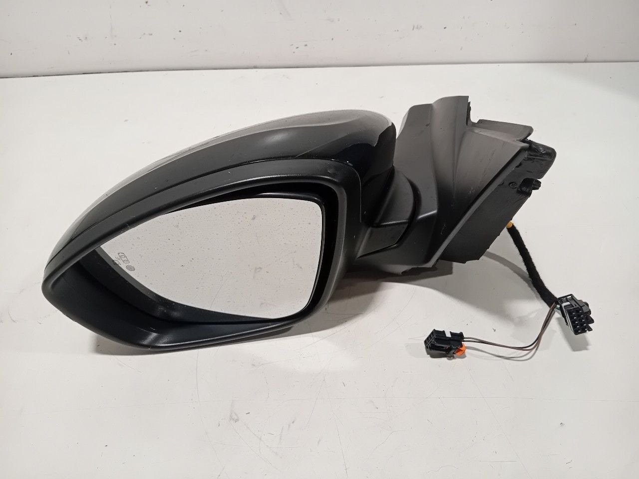 Spiegel buiten links elektrisch Peugeot 2008, Onderdelen@venauto.nl, Van der Ven Autorecycling B.V., Gebruikt, Ettenseweg 76, 4706 PB Roosendaal, The Netherlands