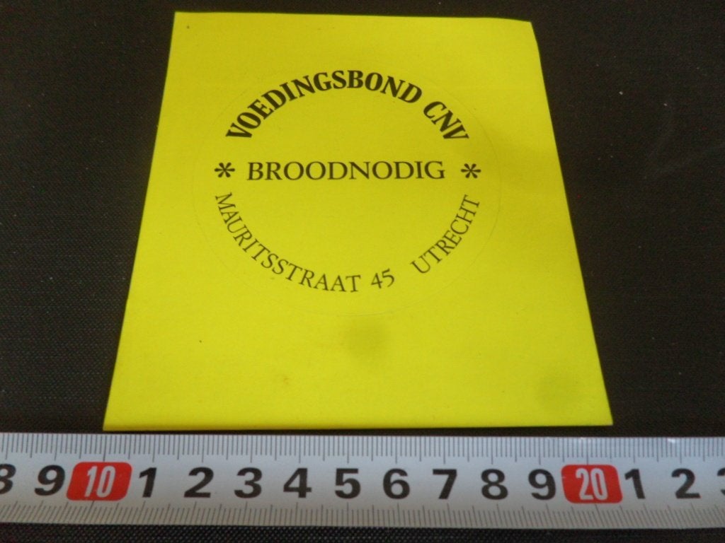 sticker Utrecht Voedingsbond CNV Broodnodig Mauritsstraat, Ophalen of Verzenden, Zo goed als nieuw