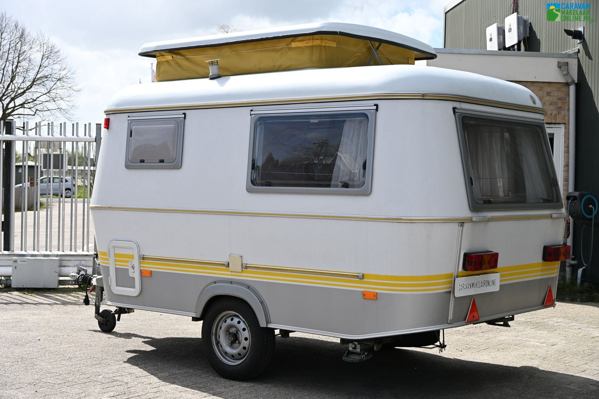 Eriba Touring Pan Lichtgewicht|Luifel|Toilet|NETTE STAAT!, Standaardzit, Tot en met 2, Bedrijf, 500 - 750 kg
