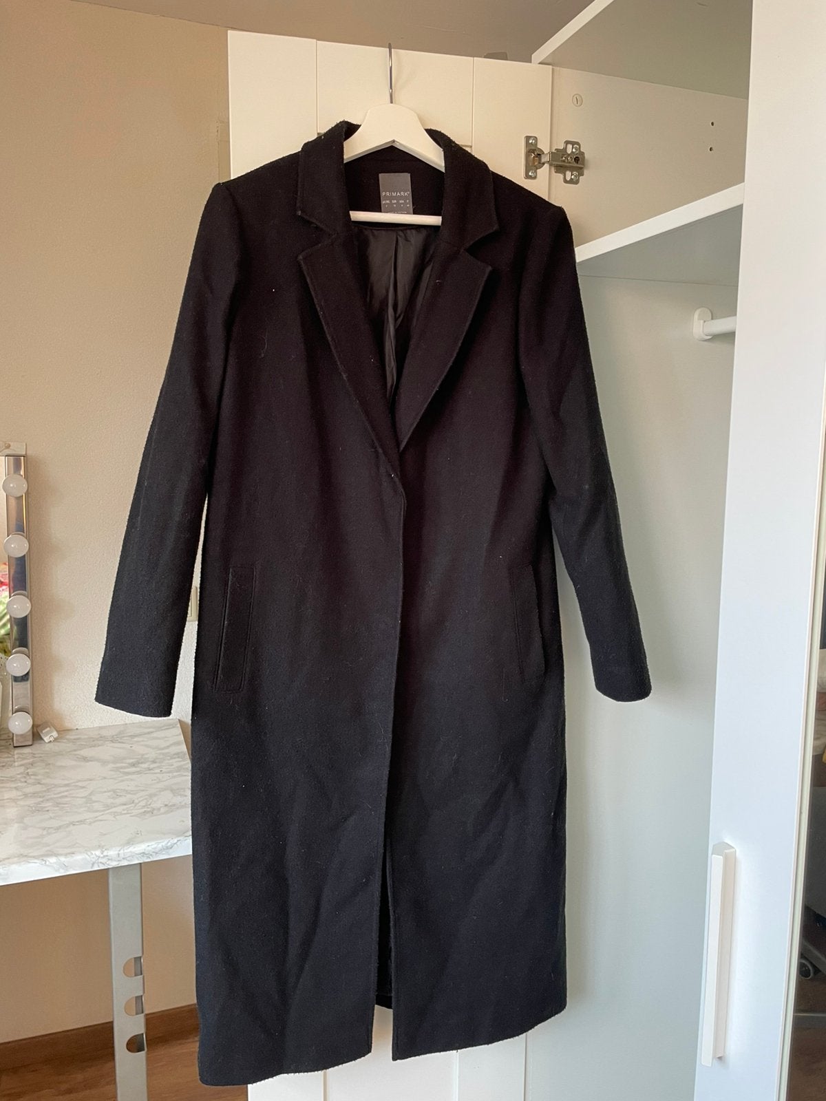 Lange zwarte manteljas maat s primark, Ophalen of Verzenden, Zo goed als nieuw, Maat 36 (S), Zwart