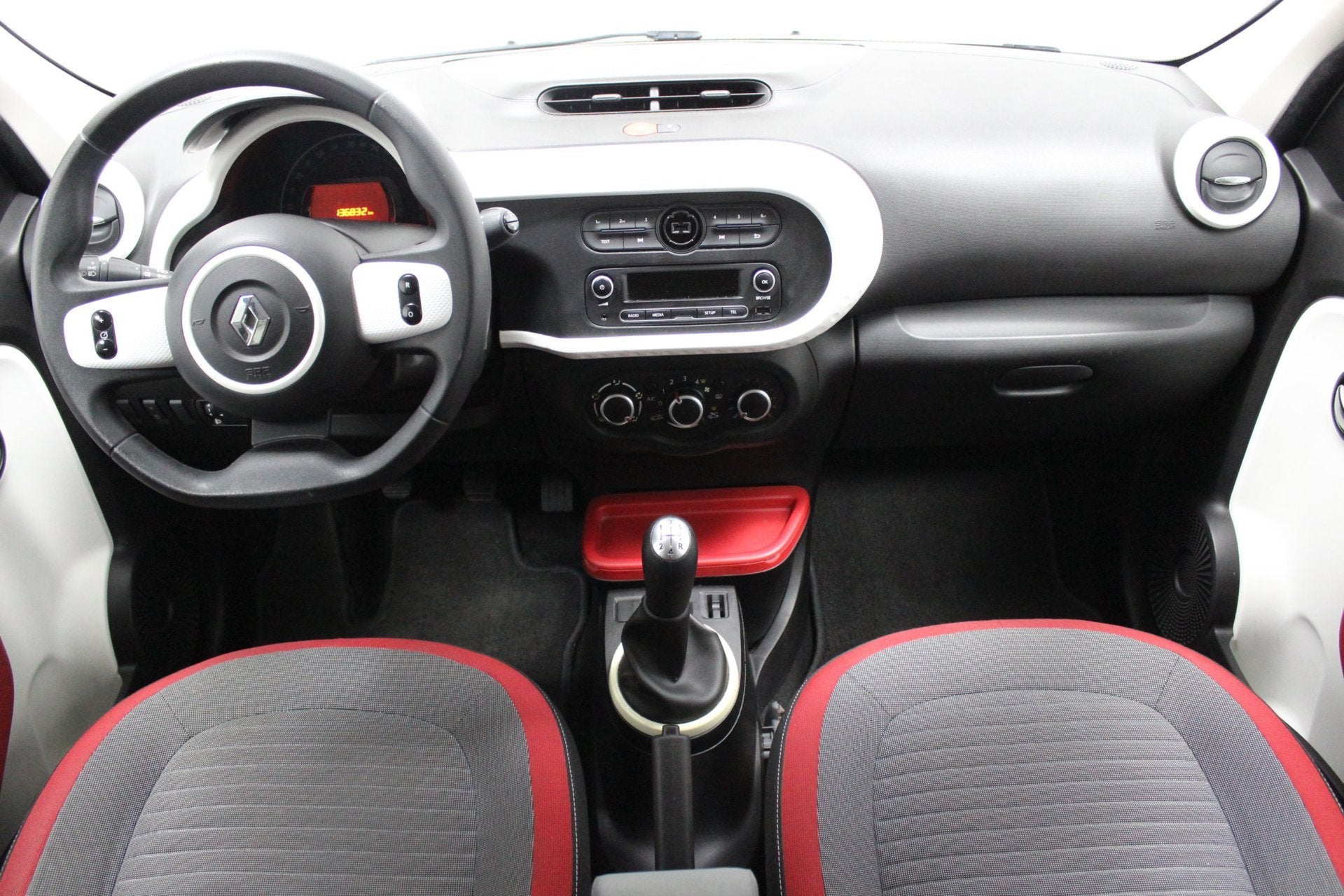 Renault Twingo 1.0 SCe Collection | Airco | Goed onderhouden, Auto's, Gebruikt, Euro 6, 840 kg, 4 stoelen