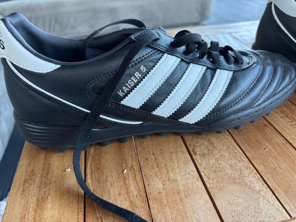 Adidas Kaiser 5 voetbalschoenen voor kunstgras, Ophalen, Gebruikt, Maat XS of kleiner, Schoenen