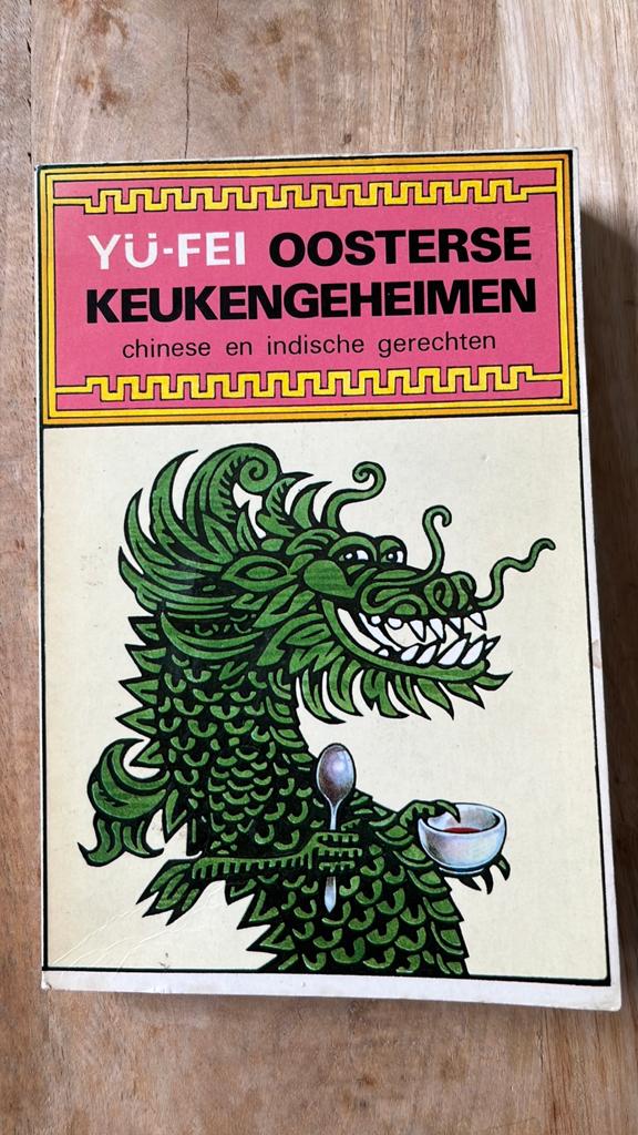 Oosterse Keukengeheimen  YÜ - FEI, Boeken, Gelezen, Azië en Oosters, Hoofdgerechten, Ophalen of Verzenden