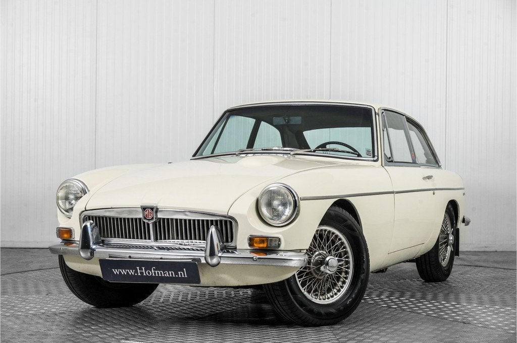 MG BGT Overdrive . (bj 1966), Auto's, MG, Gebruikt, Overige modellen, Wit, Bedrijf