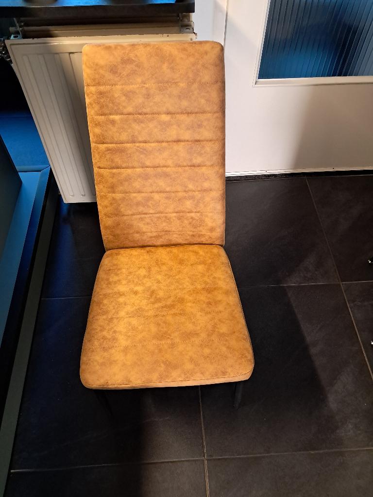 EETKAMER STOELEN 4 stuks Z.G.A.N. ... LEZEN ! ! !, Ophalen, Overige kleuren, Zo goed als nieuw, Modern