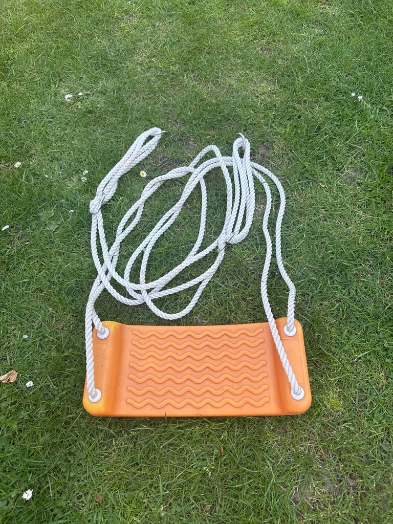 Oranje schommel met touwen, Kinderen en Baby's, Speelgoed | Buiten | Speeltoestellen, Ophalen of Verzenden, Gebruikt, Schommel