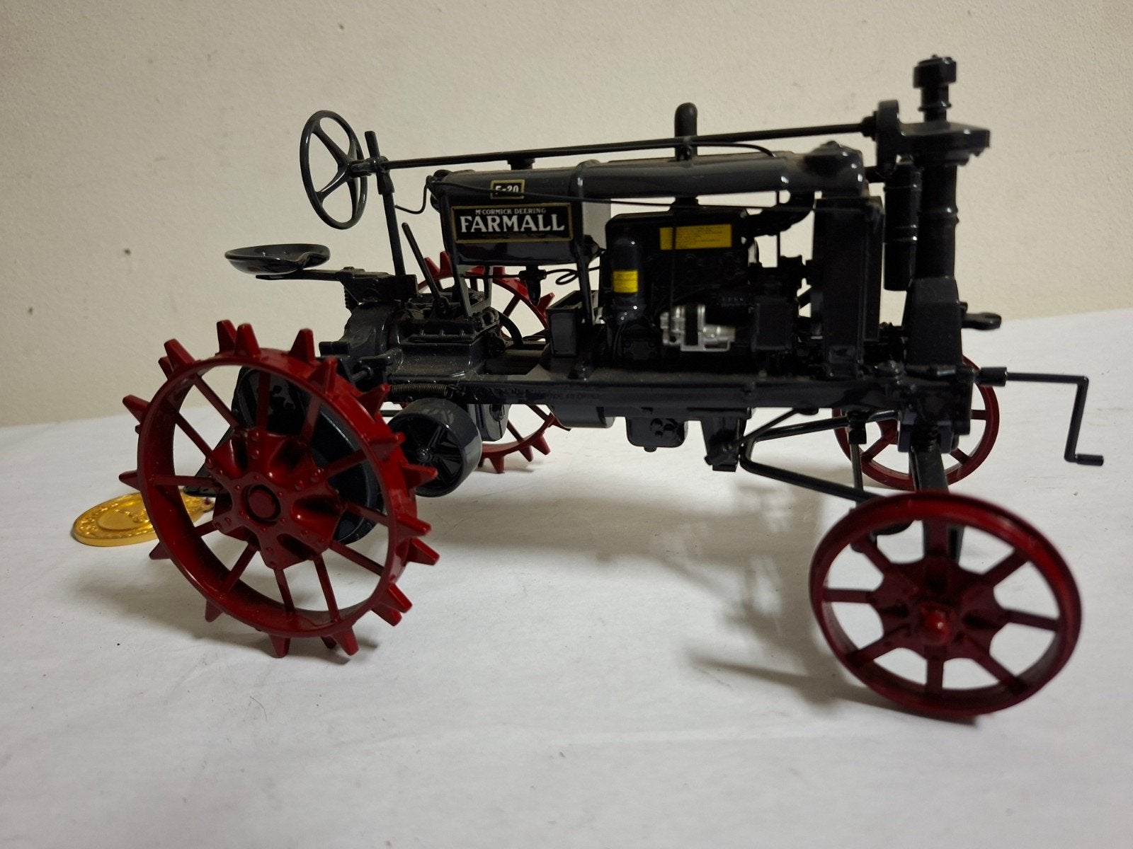 Farmall F-20. Ertl precisie model nr. 3., Overige merken, Auto, Groter dan 1:32, Nieuw