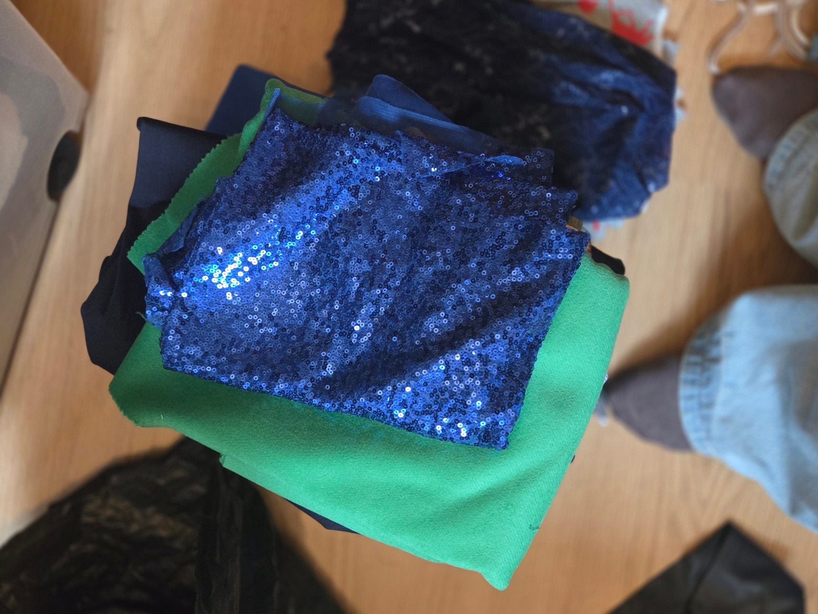 Diverse stoffenpakket: tricot, katoen en meer, Hobby en Vrije tijd, Ophalen, Meerkleurig, Nieuw, 30 tot 120 cm