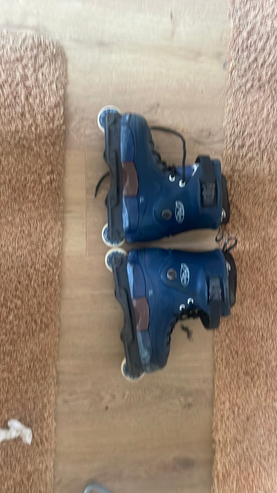 Razor blue navy Sl maar 40-41, Sport en Fitness, Skeelers, Verstelbaar, Kinderen, Zo goed als nieuw, Inline skates 4 wielen