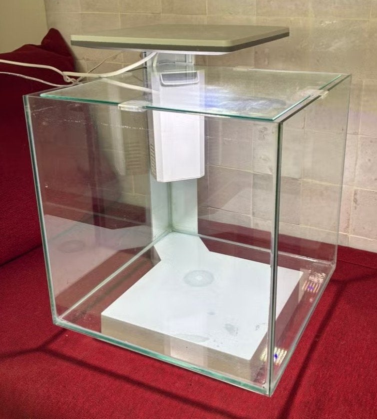 SuperFish qubiq 30 zonder verlichting, Dieren en Toebehoren, Ophalen, Zo goed als nieuw, Leeg aquarium